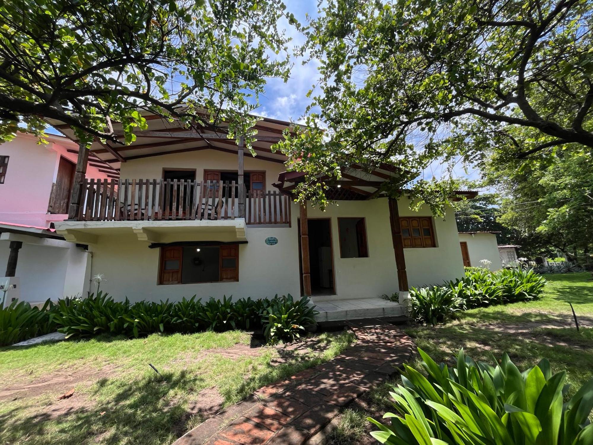 Casa De Playa Los Moncada Leon Exterior photo