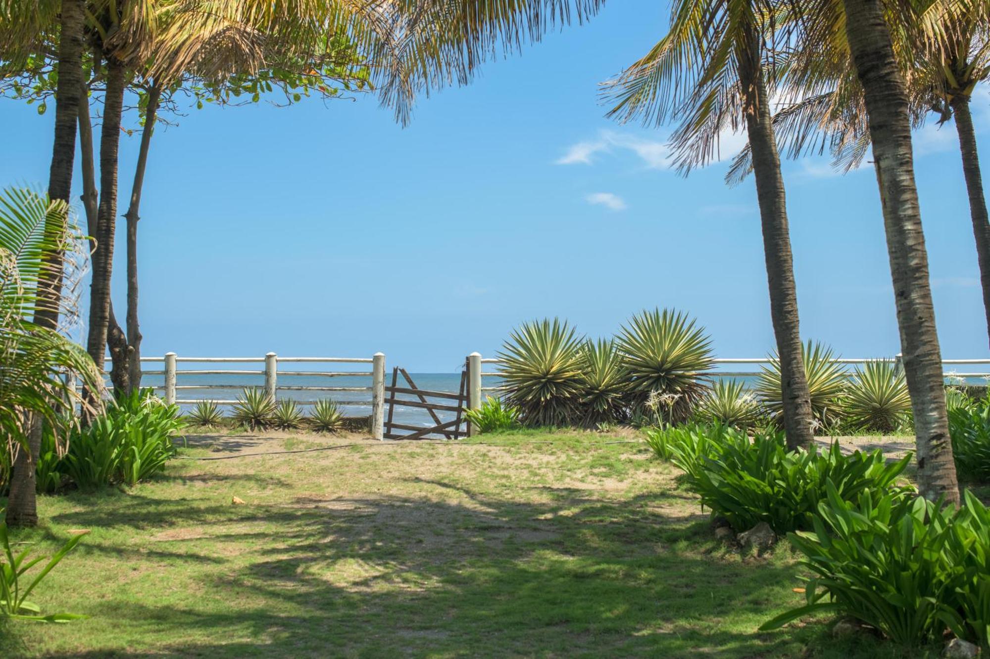 Casa De Playa Los Moncada Leon Exterior photo